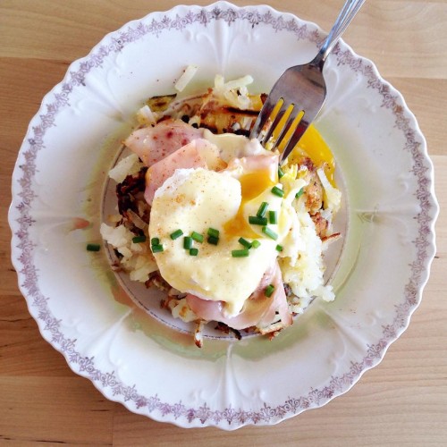 hatch chile eggs benedict